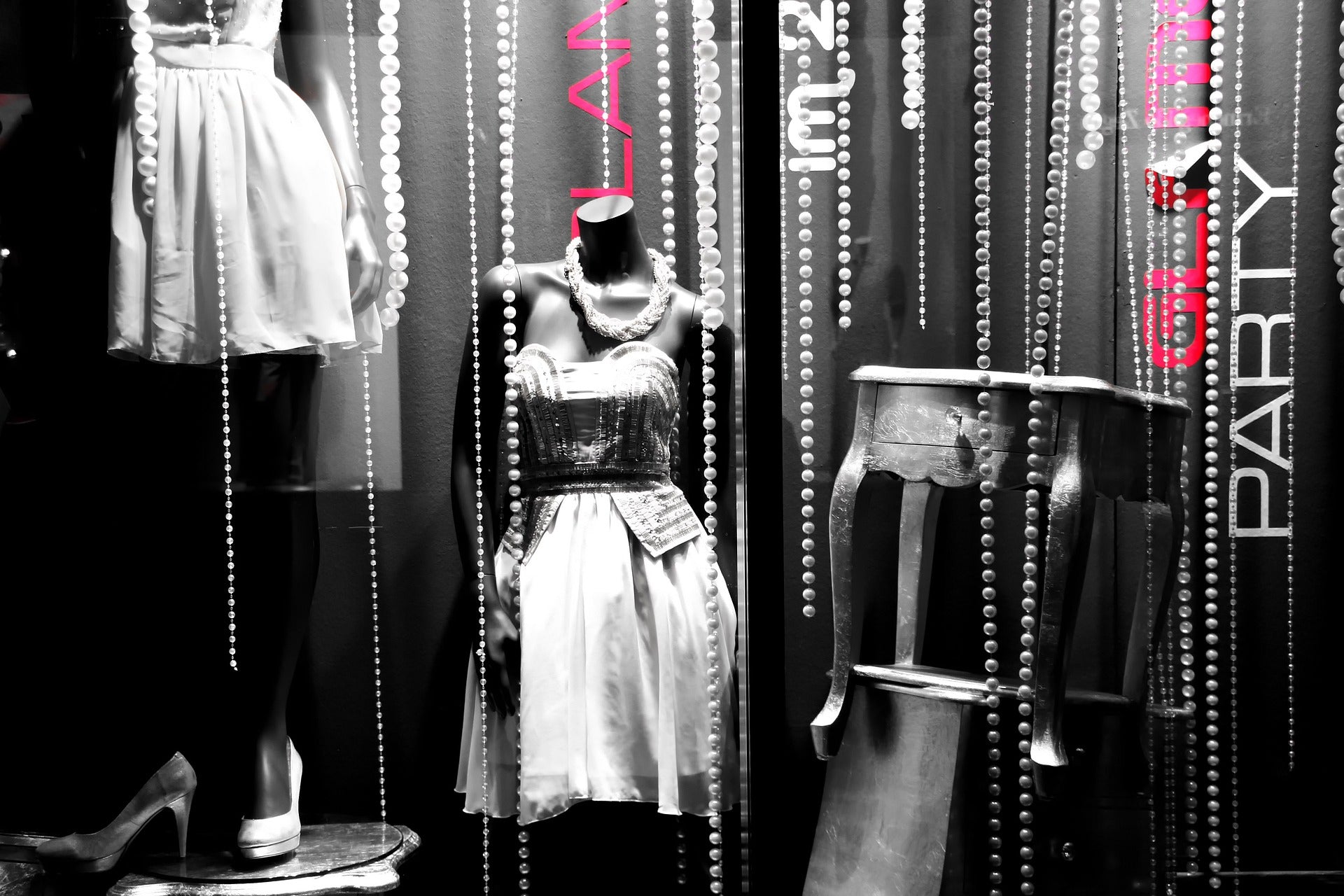 H. Mannequins